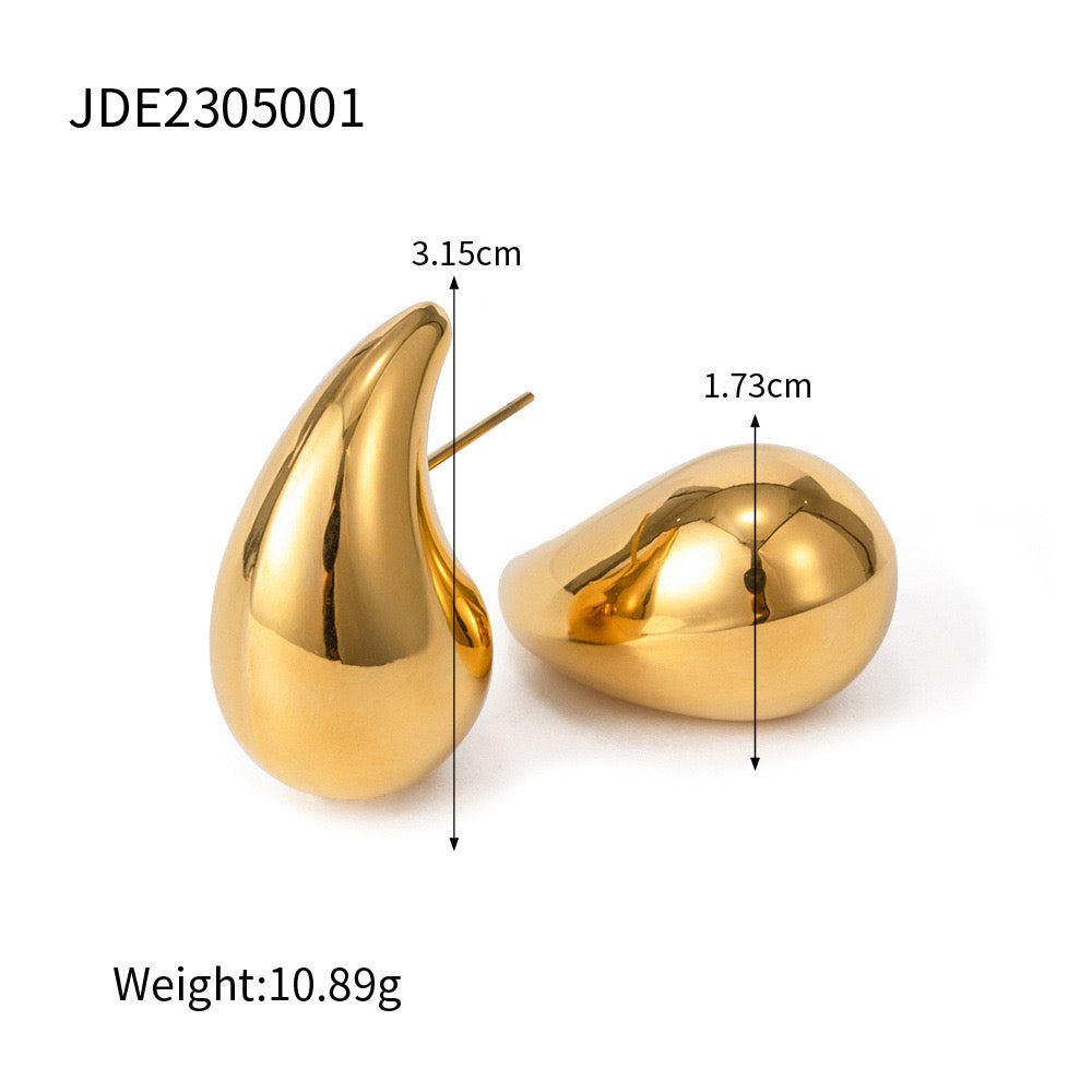 32.Stainless Steel Earrings 18K Gold Plated Stud Earrings Versatile Jewelry