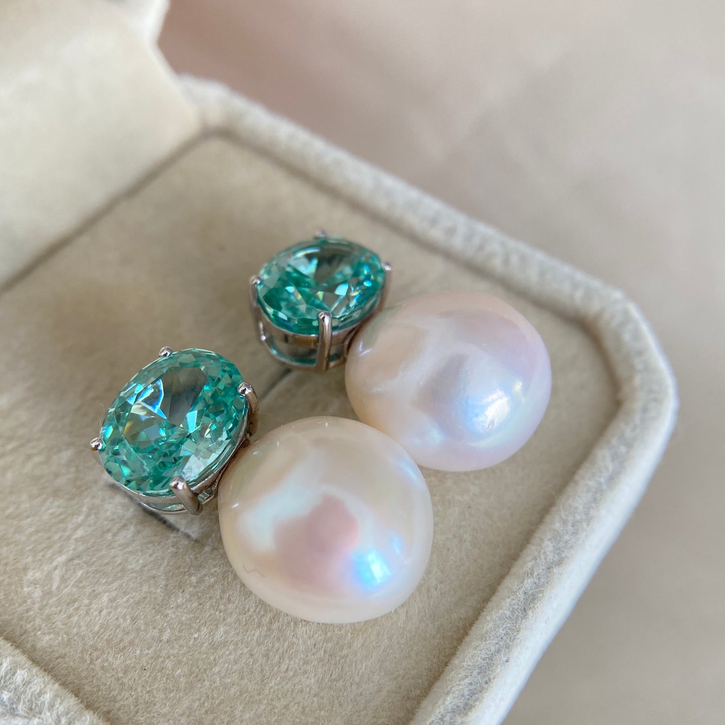 0013.18K,14K，Solid Gold Earrings，Labcreated Paraiba, Frashwater Pearl Earrings, Heavy Gold, Minimalist Jewellery, Gift For Her,