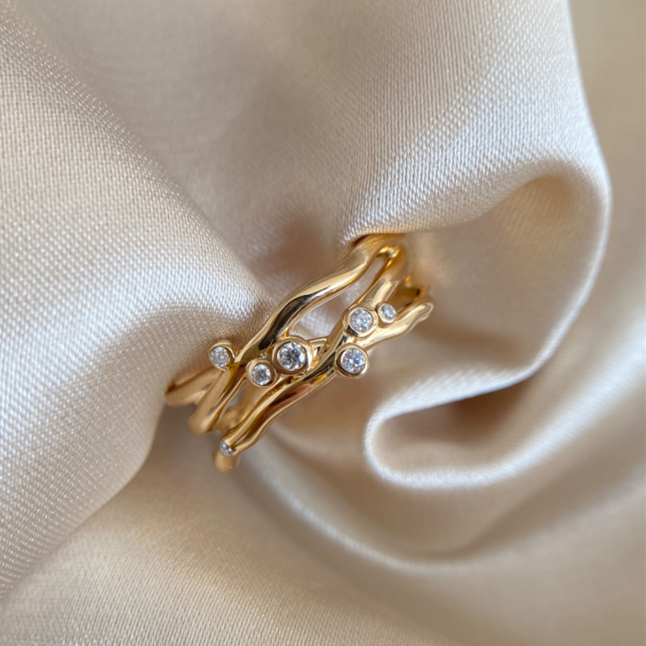 001.18K,14K Solid Gold Rring， Moissanite, Heavy Gold, Minimalist Jewellery