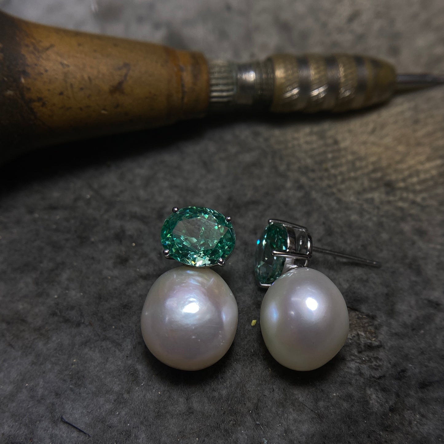 0013.18K,14K，Solid Gold Earrings，Labcreated Paraiba, Frashwater Pearl Earrings, Heavy Gold, Minimalist Jewellery, Gift For Her,