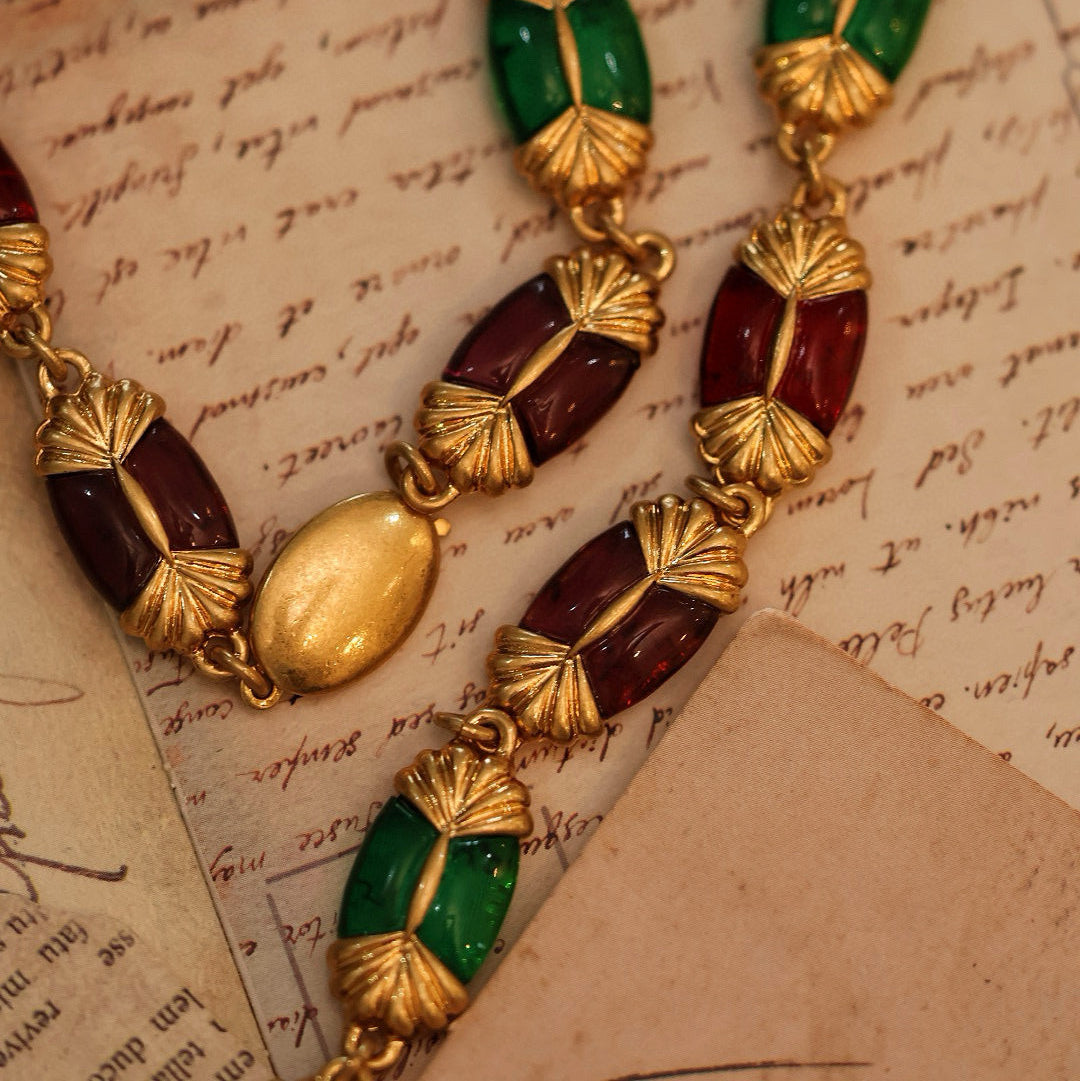 19. Red and Green Glass Plated Gold High-End Niche Necklace